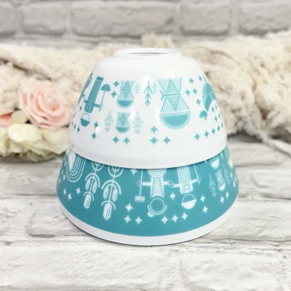 Vintage Charm Pyrex Inspired Rise n' Shine 2 Mixing Nesting Bowl Teal  10c & 6c